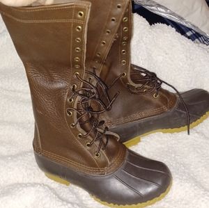 Brand new duck boots by L.L.Bean. 16 inch size women 6.